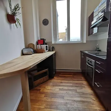 아파트 82 M2 Proche Centre *